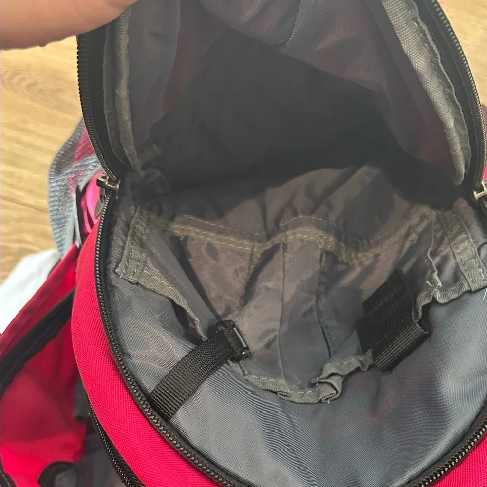 Nike Pink Womens Backpack GREAT CONDITION lots of pockets